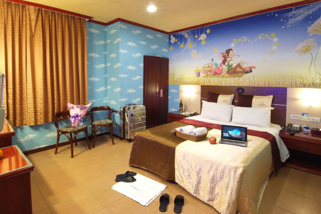 Golden Swallow Hotel Hsinchu by Rom bilde
