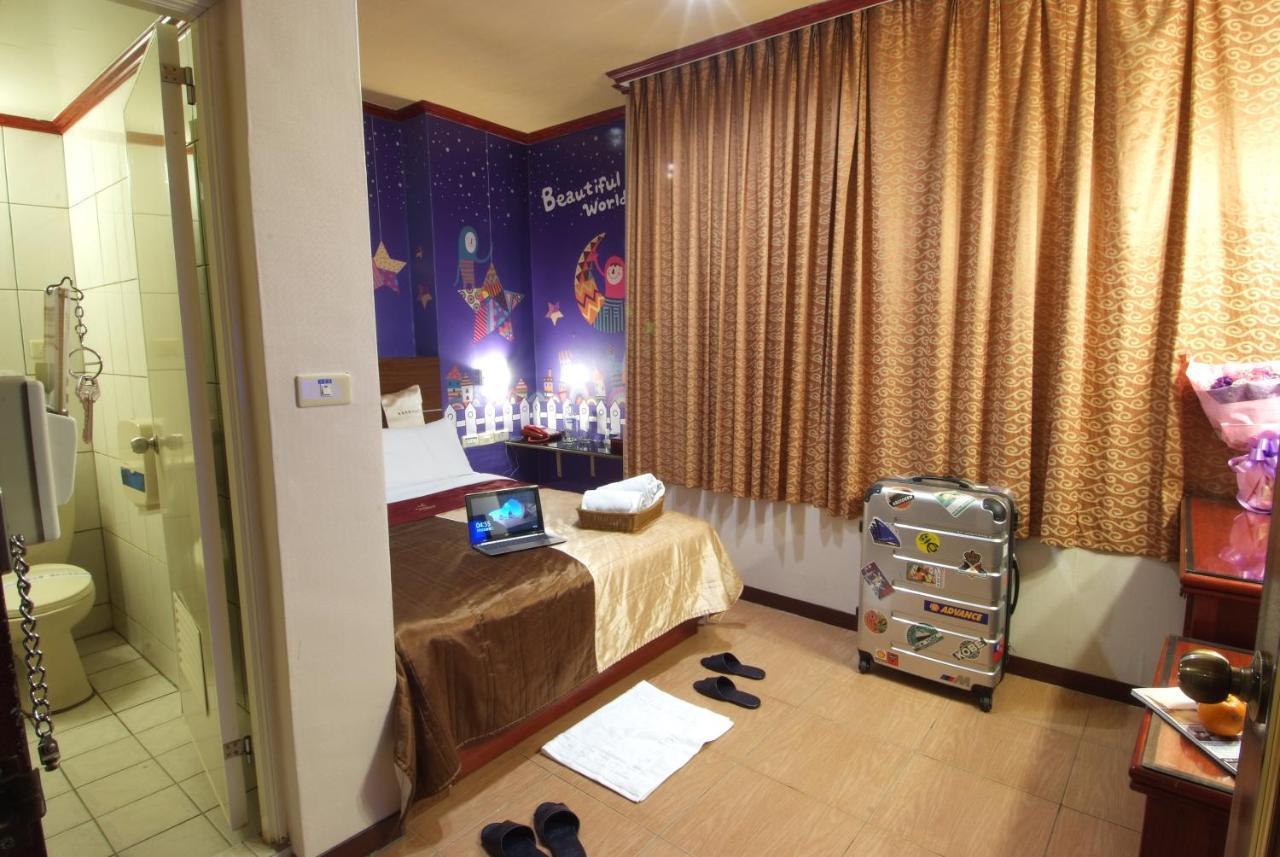 Golden Swallow Hotel Hsinchu by Eksteriør bilde