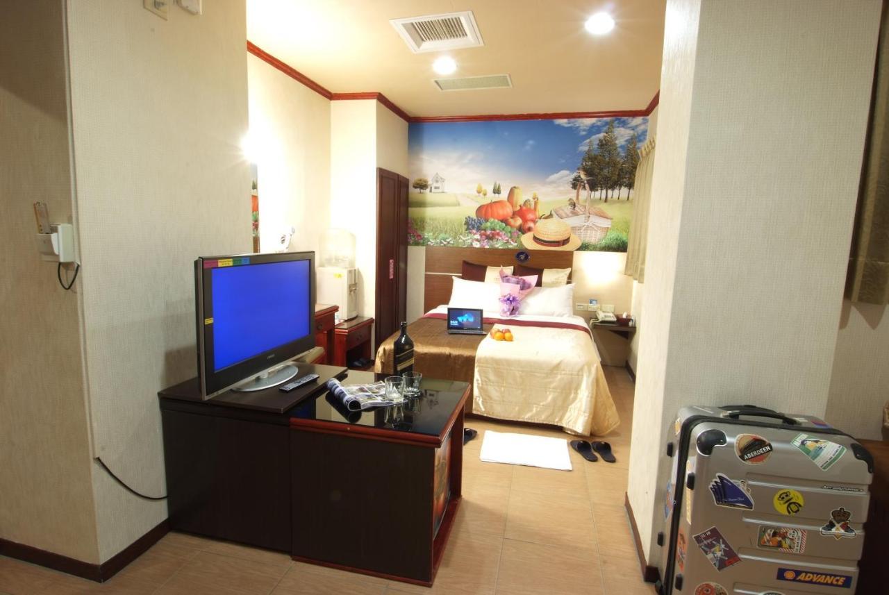 Golden Swallow Hotel Hsinchu by Eksteriør bilde